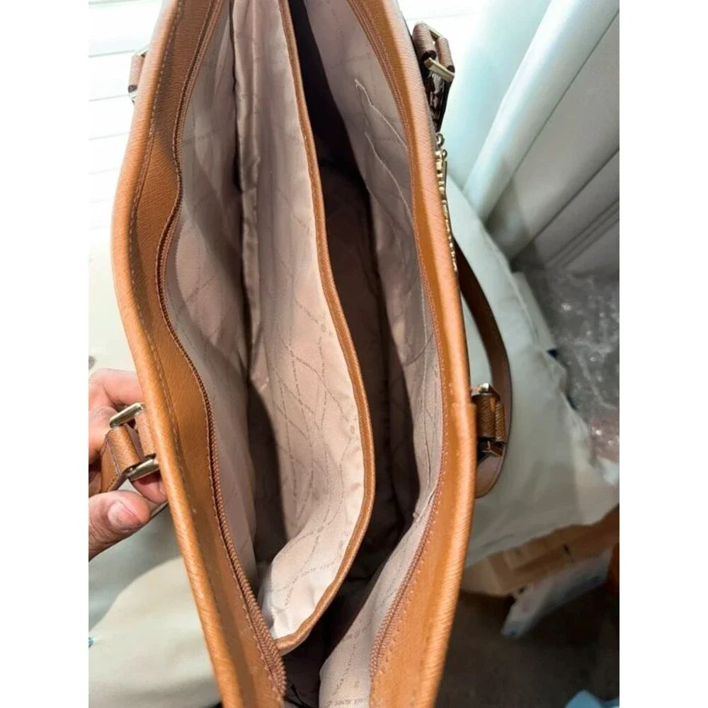 Michael Kors Jet Set Large Saffiano Leather Tote Bag - Luggage Tan